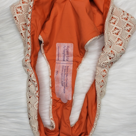 BECCA Crochet Shirred Hipster Bikini Bottoms NWT - Picture 9 of 12